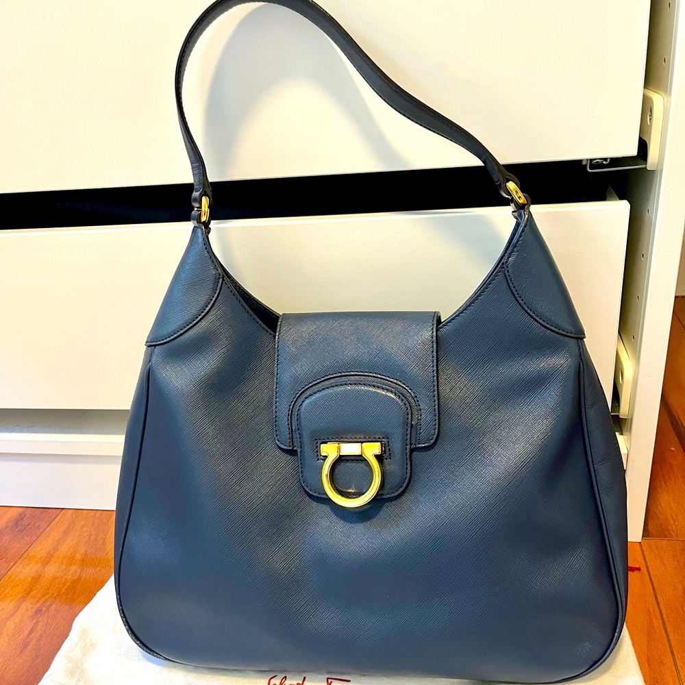 Salvatore Ferragamo shoulder leather handbag